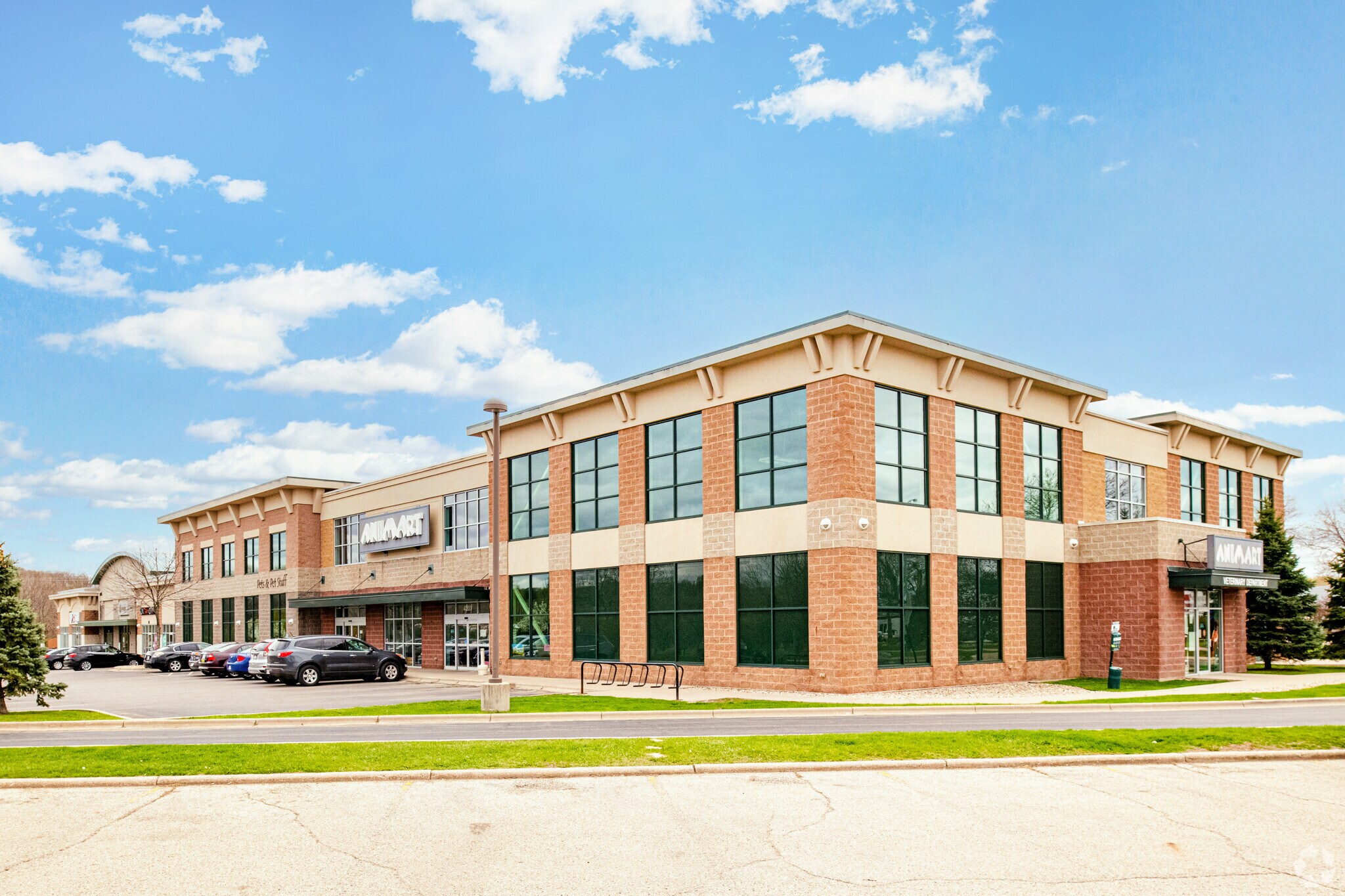 4303-4351 E Towne Way, Madison, WI for Rent