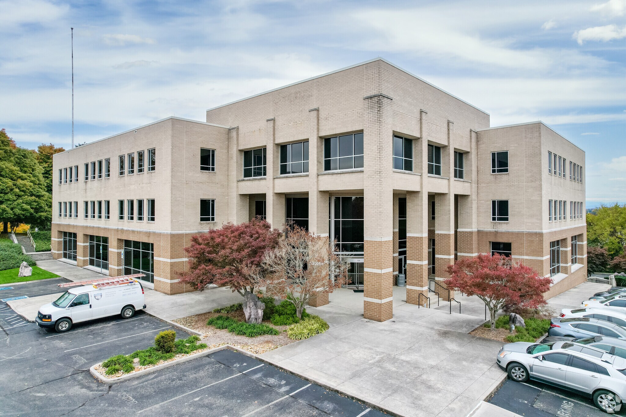 410 N Cedar Bluff Rd, Knoxville, TN for Rent