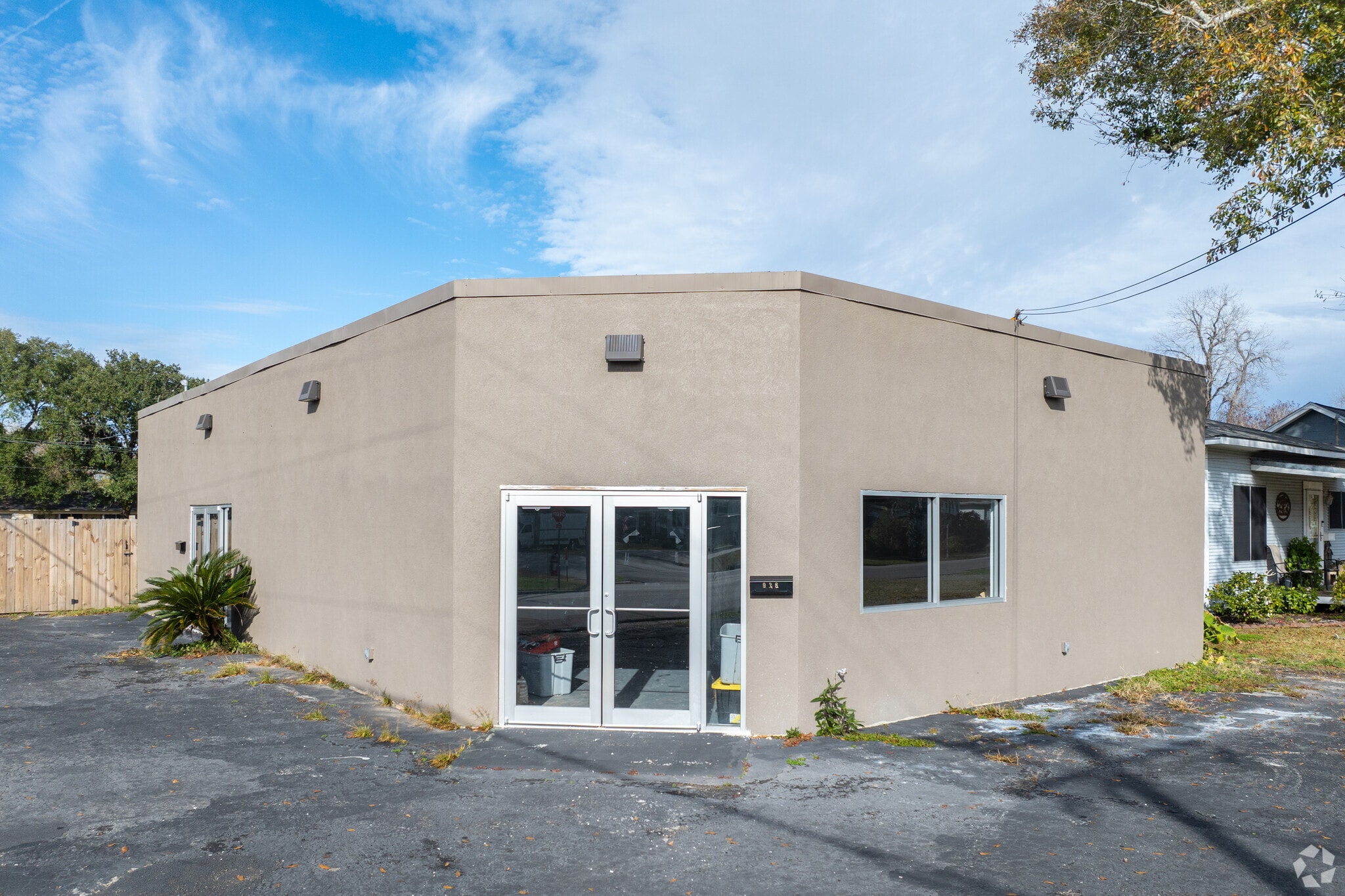 928 Block St, Port Neches, TX for Sale