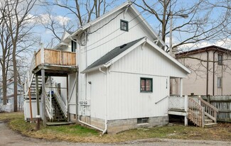 Lansing, MI Apartments - 1216 N Chestnut St