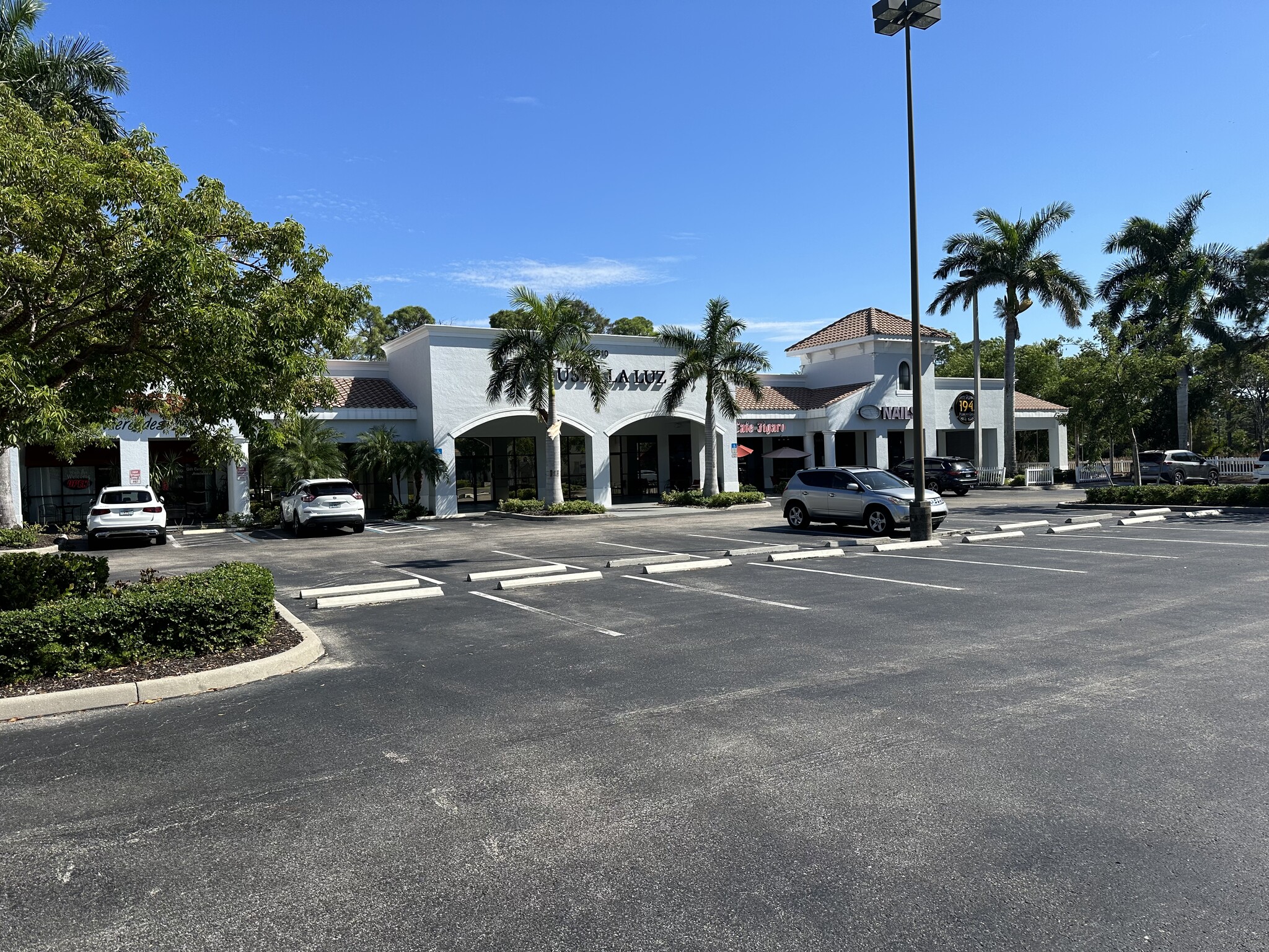 13500 Tamiami Trl N, Naples, FL for Rent