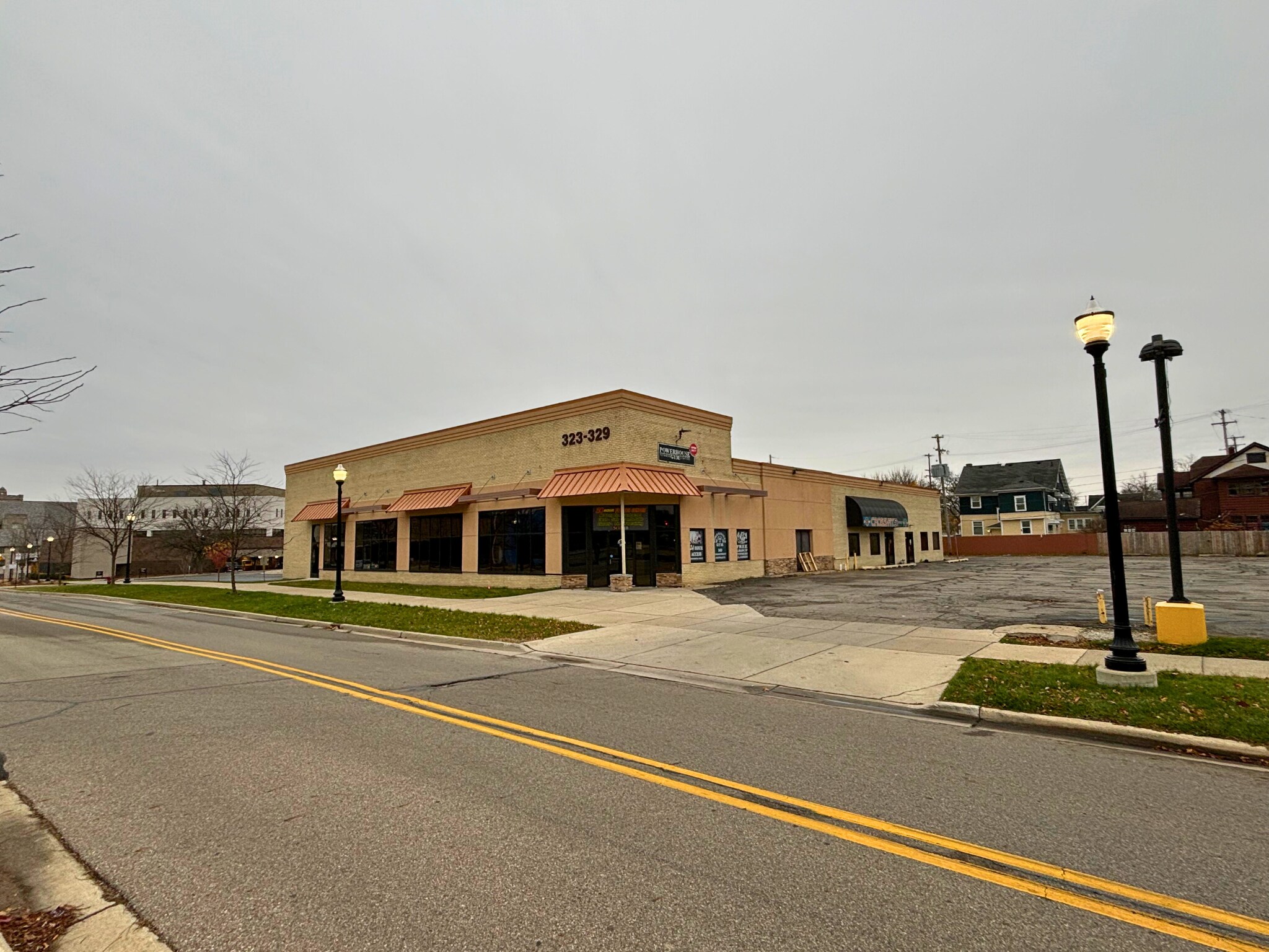 323-329 W Michigan Ave, Jackson, MI for Rent