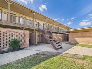 Port Arthur, TX Apartments - 1349 Jefferson Dr