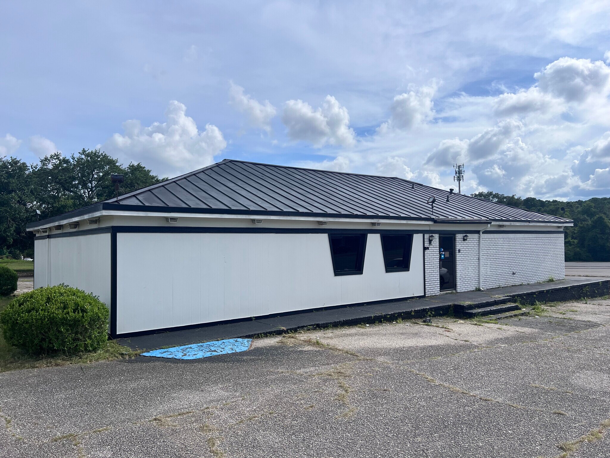 3450 Demetropolis Rd, Mobile, AL for Sale
