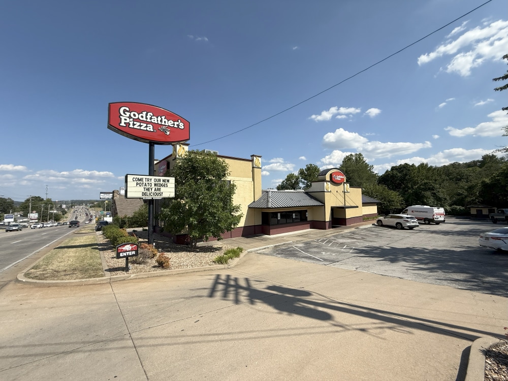 1026 W Main St, Branson, MO for Sale