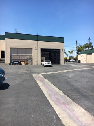 Signal Hill, CA Industrial - 2400-2402 Palm Dr