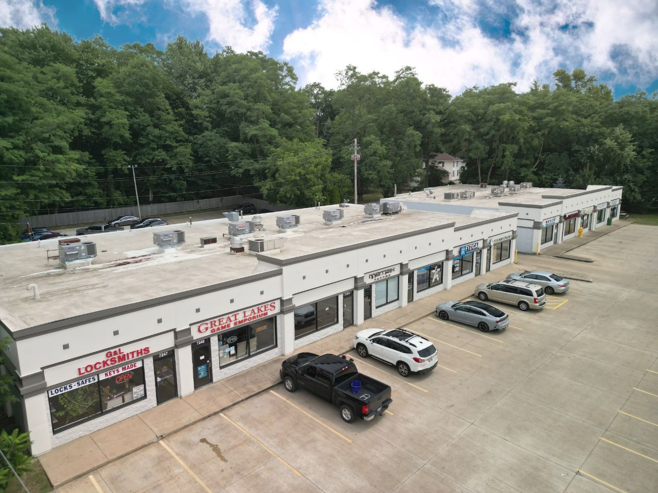 7247-7269 Center St, Mentor, OH for Rent