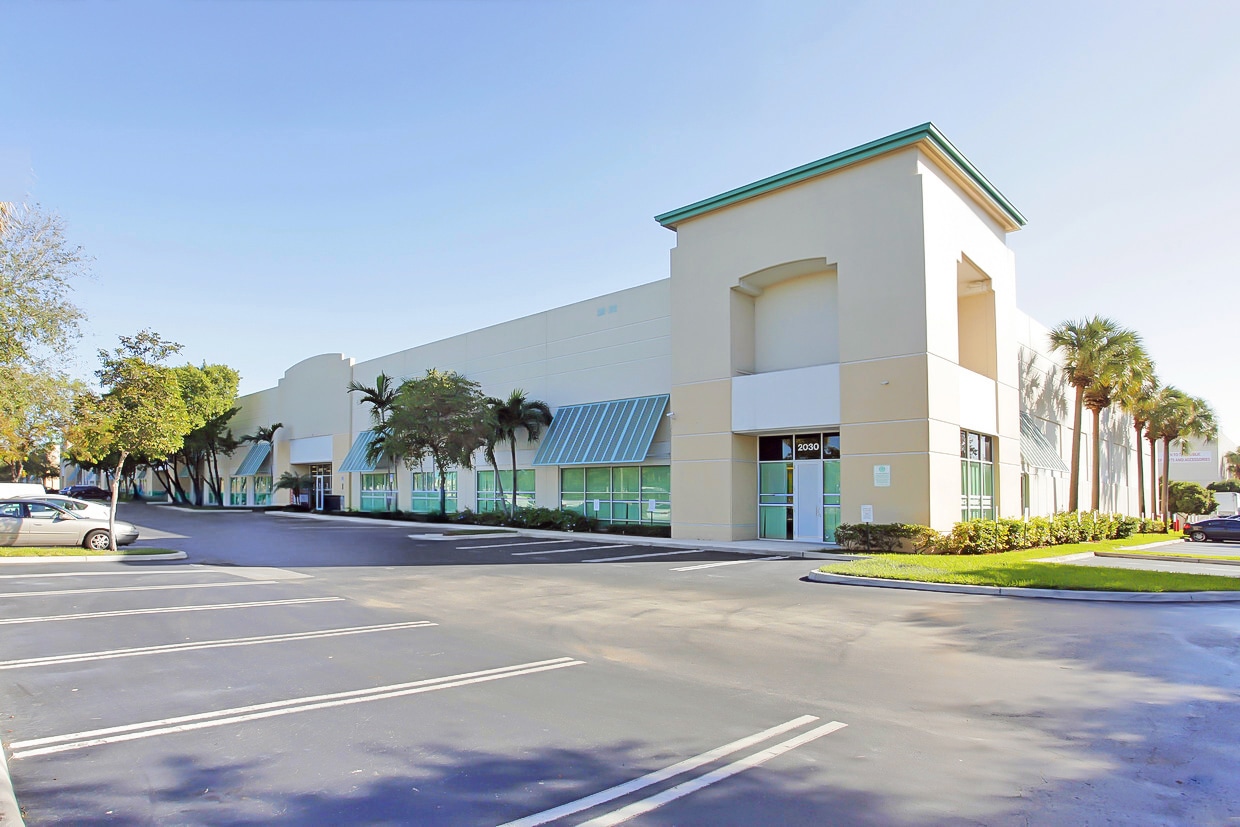 2100 SW 2nd St, Pompano Beach, FL for Rent