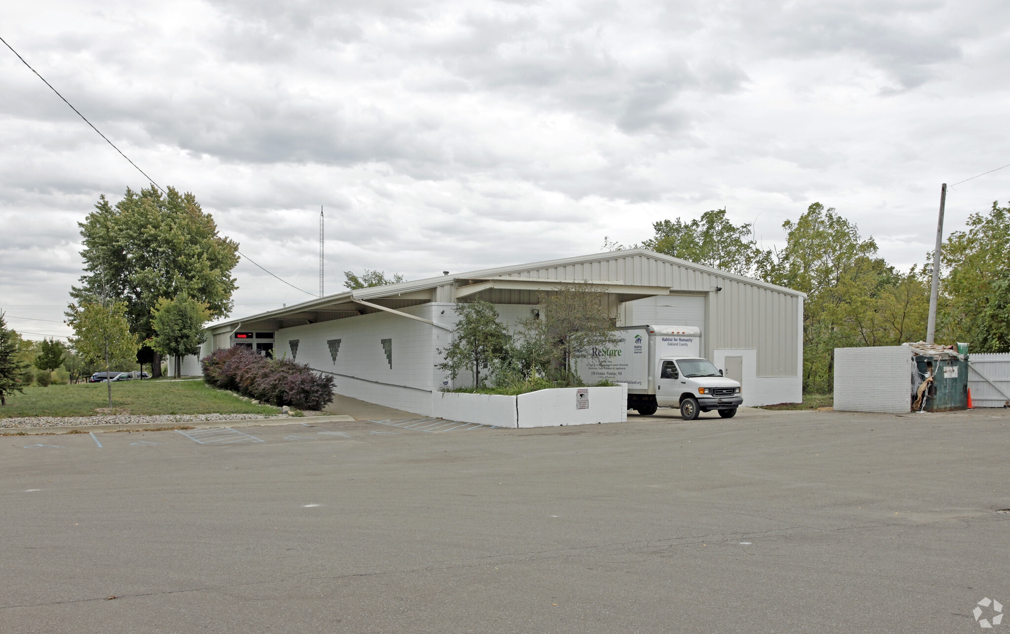 150 Osmun St, Pontiac, MI for Sale