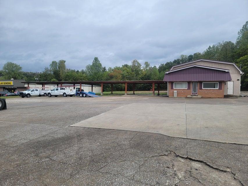 7744 S Highway 27, Burnside, KY for Rent