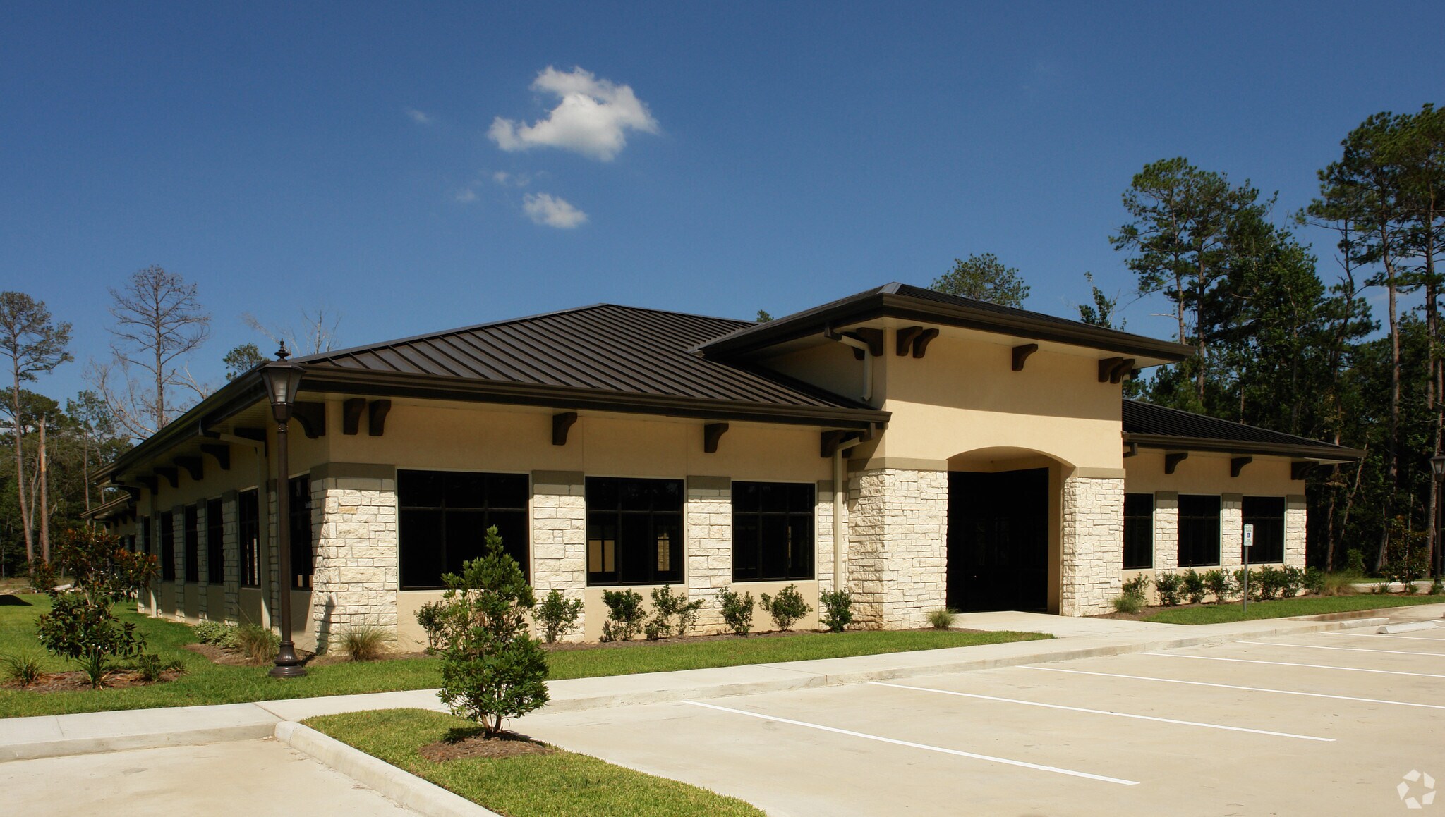 19701 Kingwood Dr, Kingwood, TX for Sale