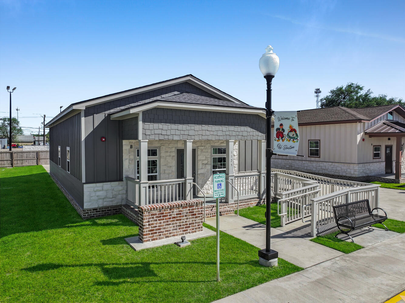 1125 Atlanta Ave, Nederland, TX for Sale