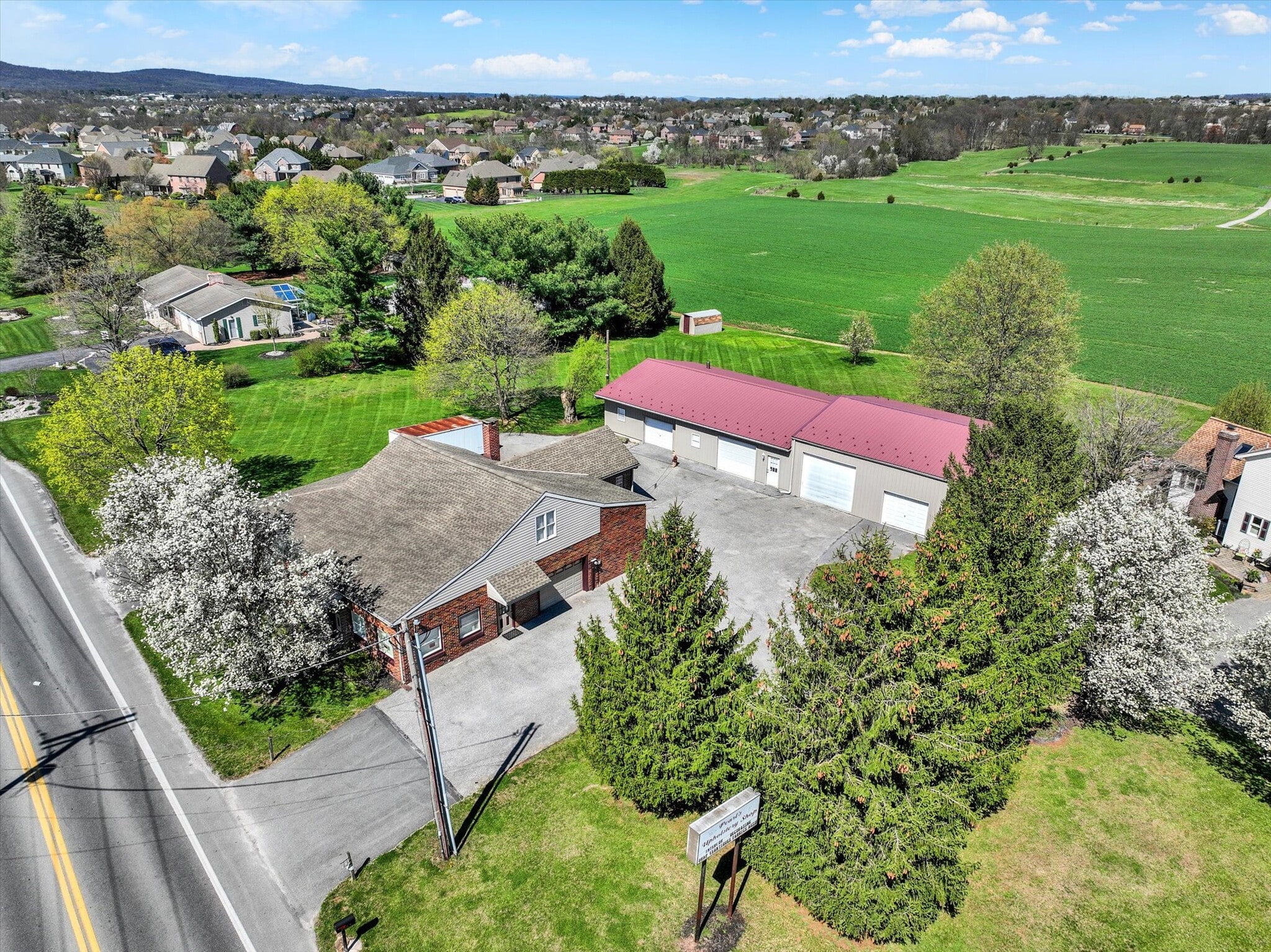 2553 Roosevelt Ave, York, PA for Sale