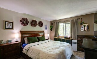 Fresno, CA undefined - 402 N Poplar Ave Fresno, CA undefined - 402 N Poplar Ave