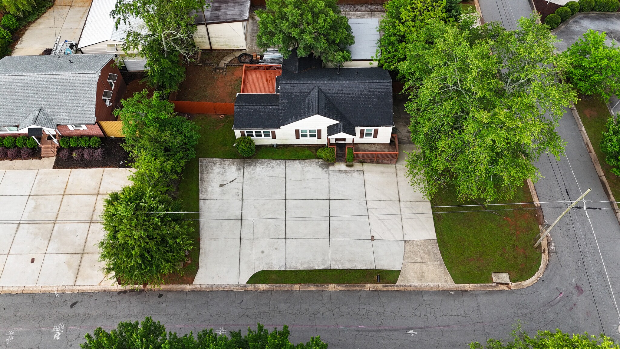 1746 Hazelwood Dr SE, Marietta, GA for Sale