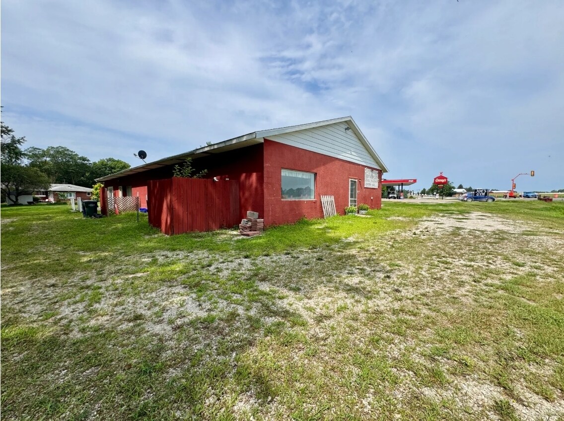 308 N Hwy 218, La Porte City, IA for Sale