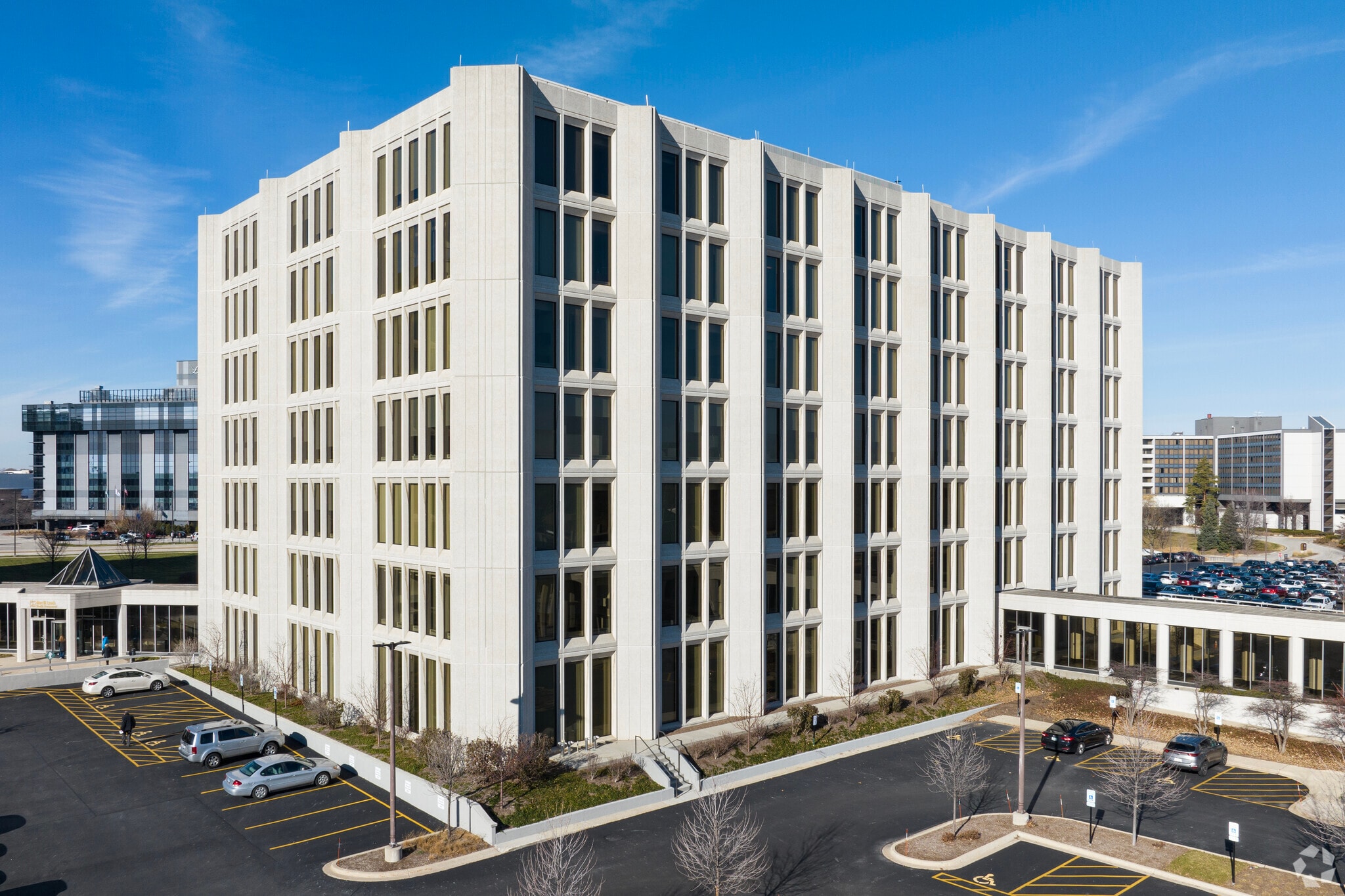 2015 Spring Rd, Oak Brook, IL for Rent