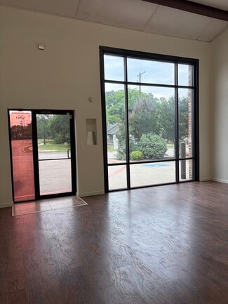 Haltom City, TX Retail - 5612 Highland Ave