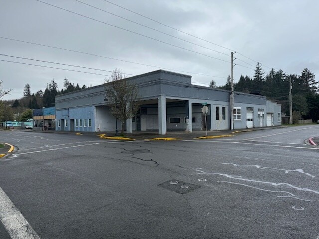 209 1st Ave S, Ilwaco, WA for Sale
