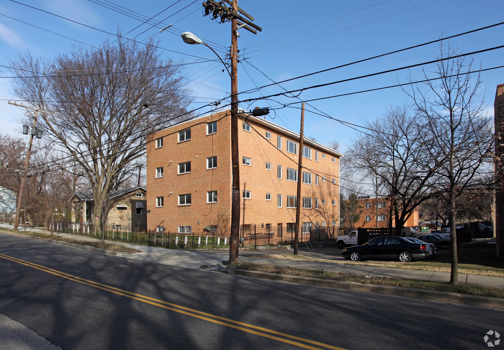 3928 1st St SE, Washington, DC for Sale