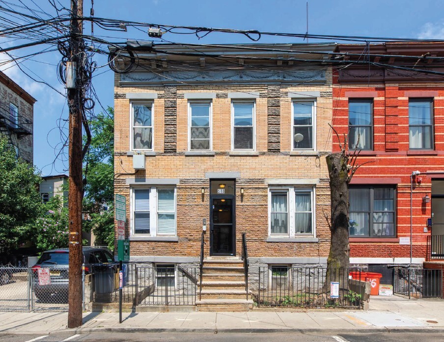 518 9th St, Union City, NJ for Sale