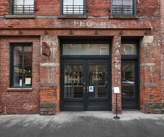 New York, NY Retail - 227 Front St