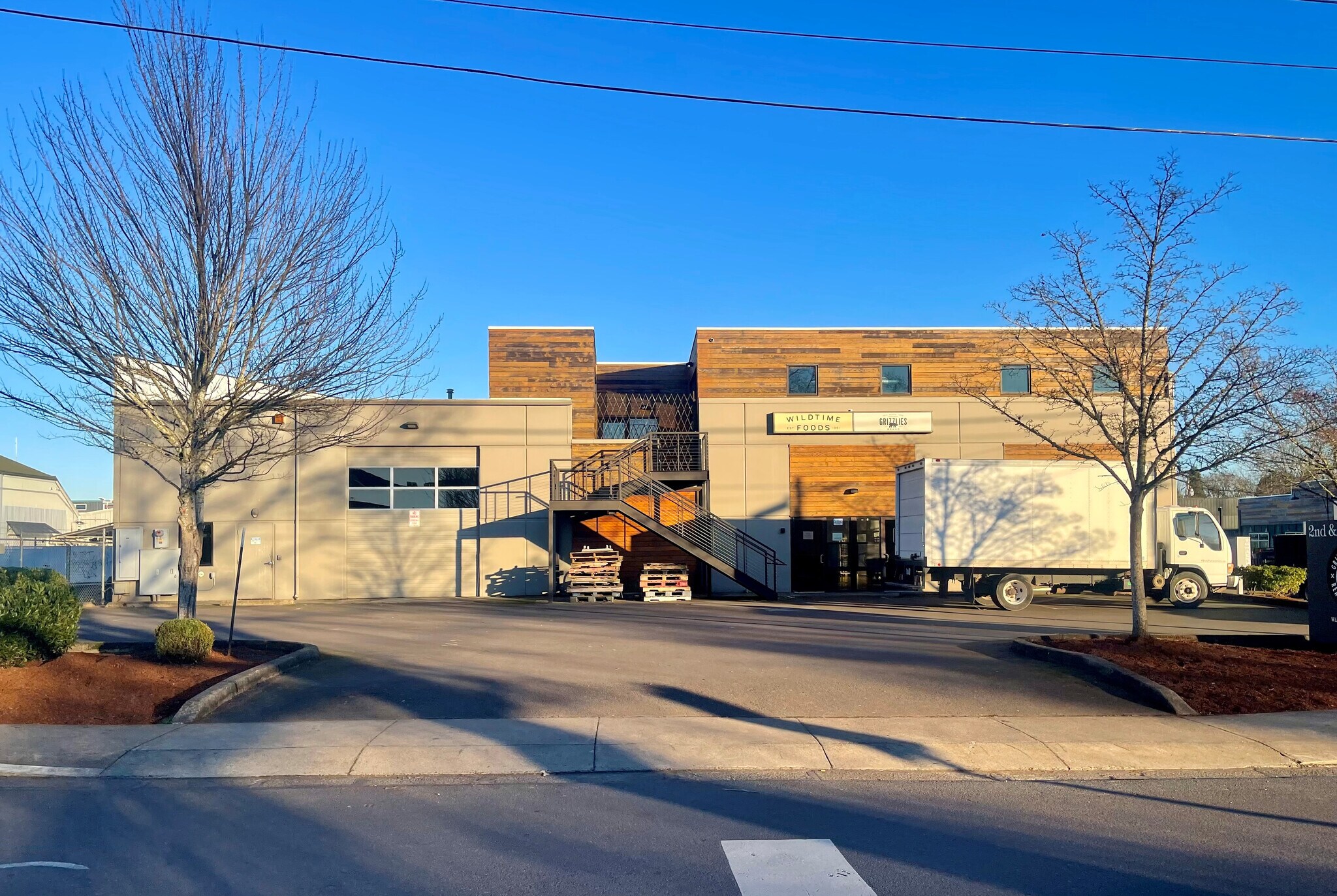 1061 W 2nd Ave, Eugene, OR for Sale