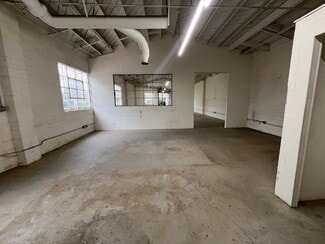 Los Angeles, CA Flex - 5650 W Washington Blvd