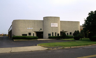 Farmingdale, NY Industrial - 216-218 Sherwood Ave