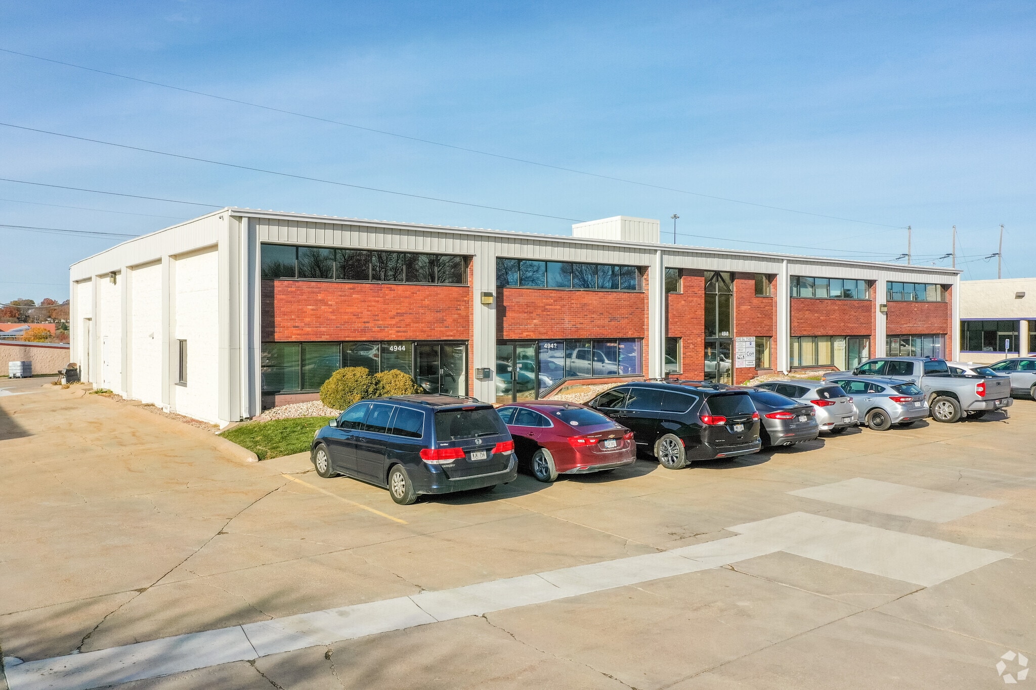 4928-4944 S 114th St, Omaha, NE for Rent