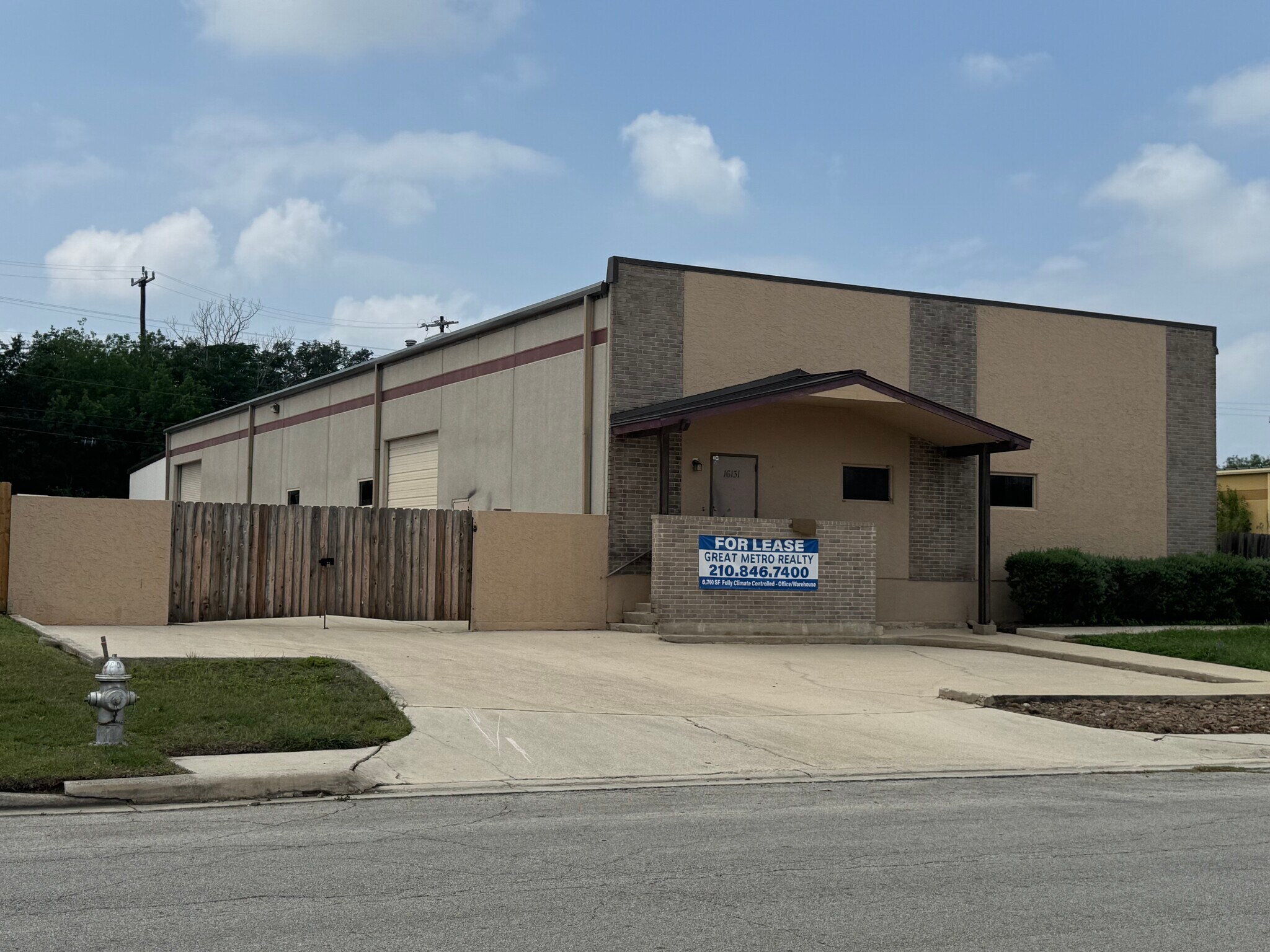 16131 College Oak Dr, San Antonio, TX for Rent