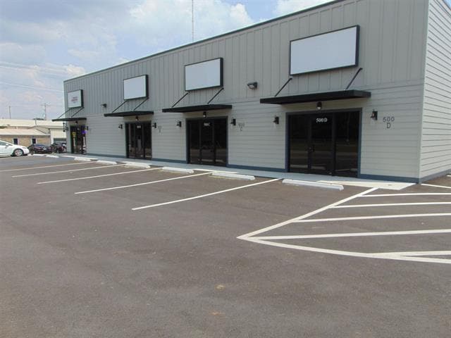 500 E 2nd St, Sheffield, AL for Sale