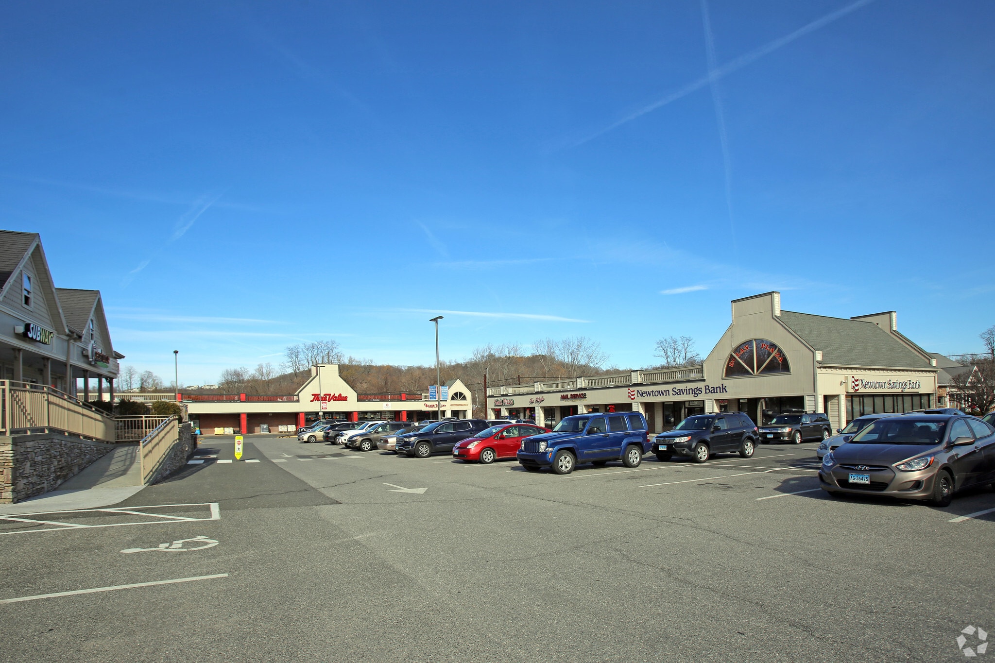 205211 Greenwood Ave Bethel, CT 06801 Retail Property for Lease on