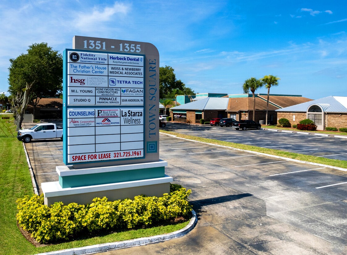 1351 N Courtenay Pky, Merritt Island, FL for Rent