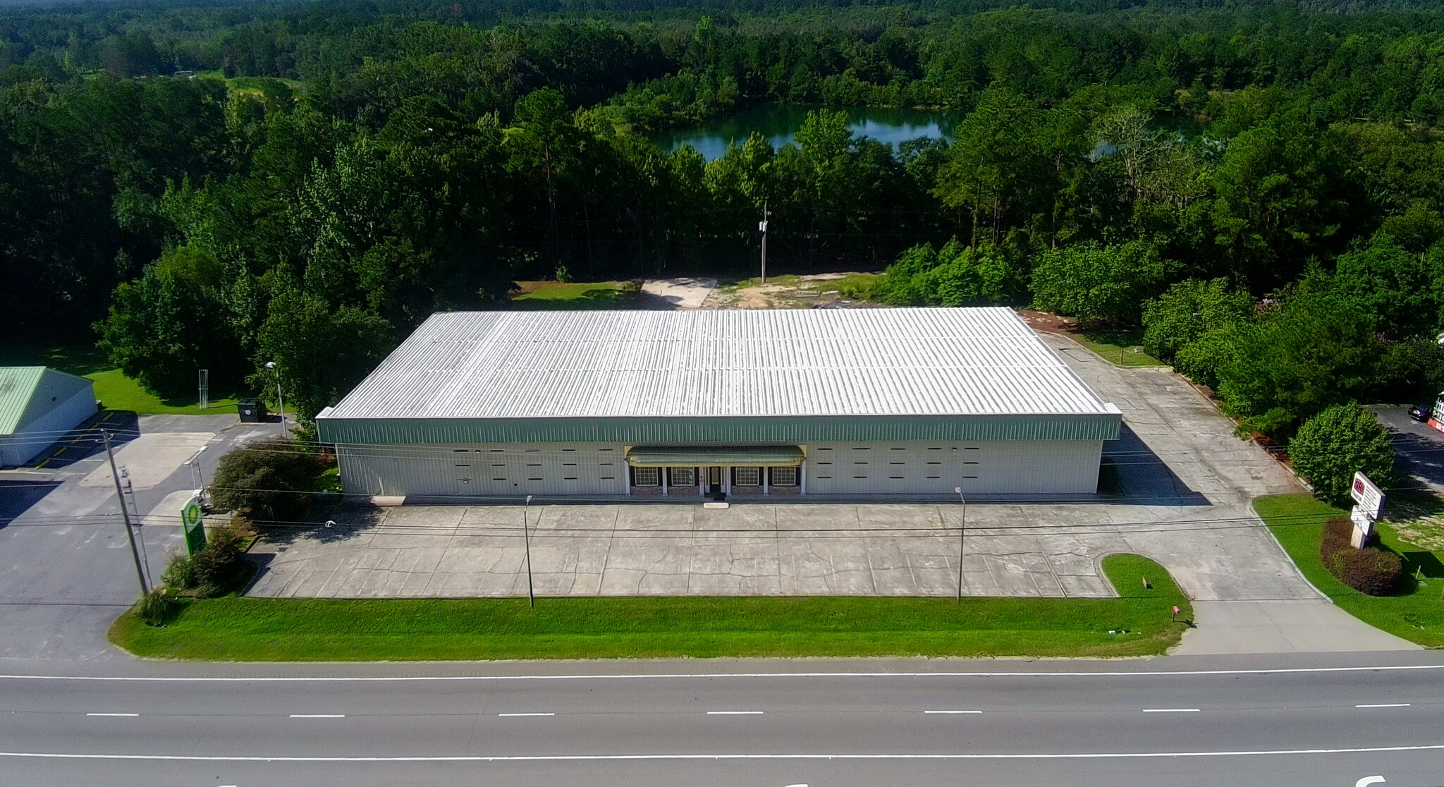3190 Highway 80 W, Bloomingdale, GA for Rent