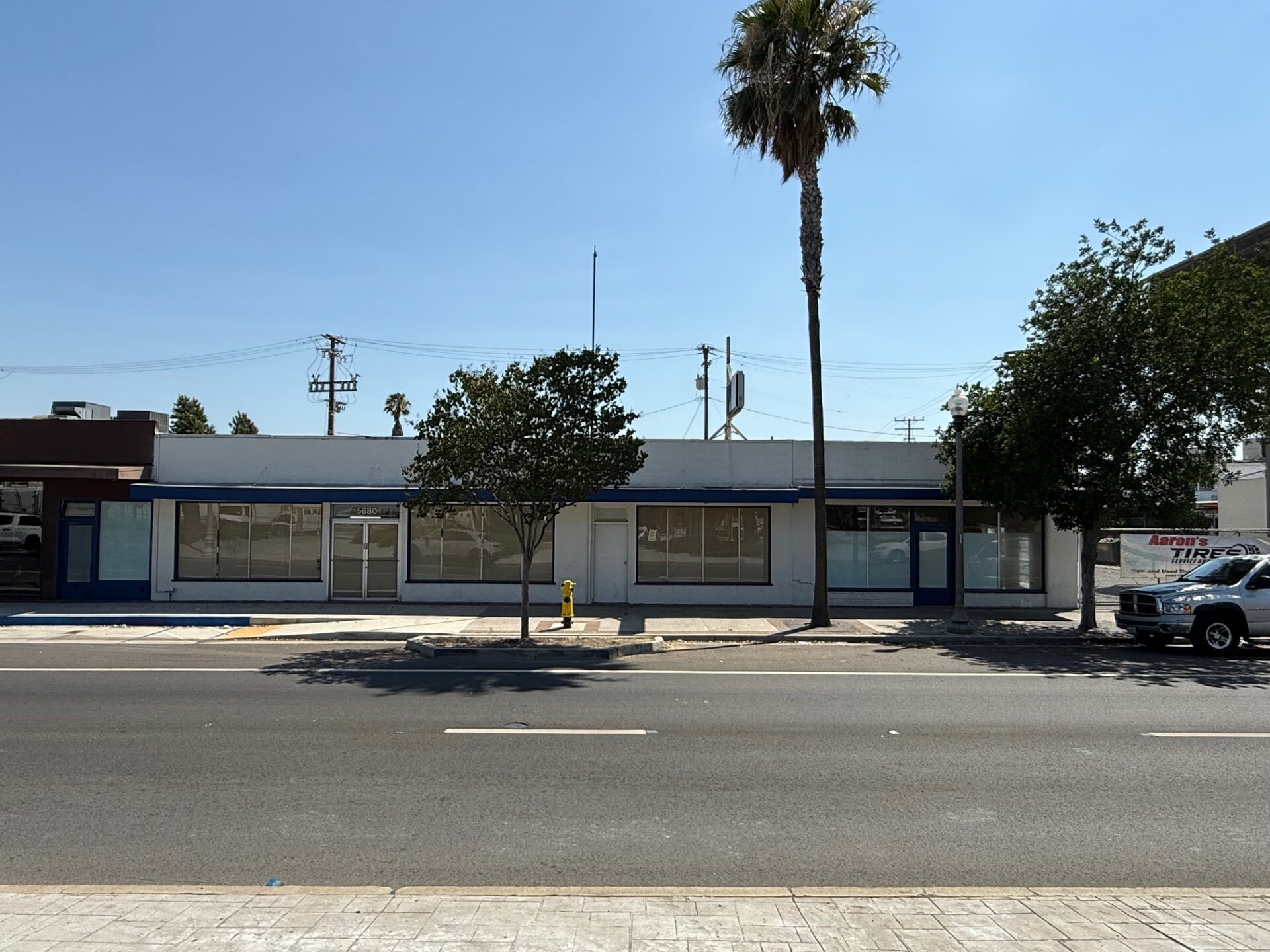 5680-5686 Mission Blvd, Jurupa Valley, CA for Rent