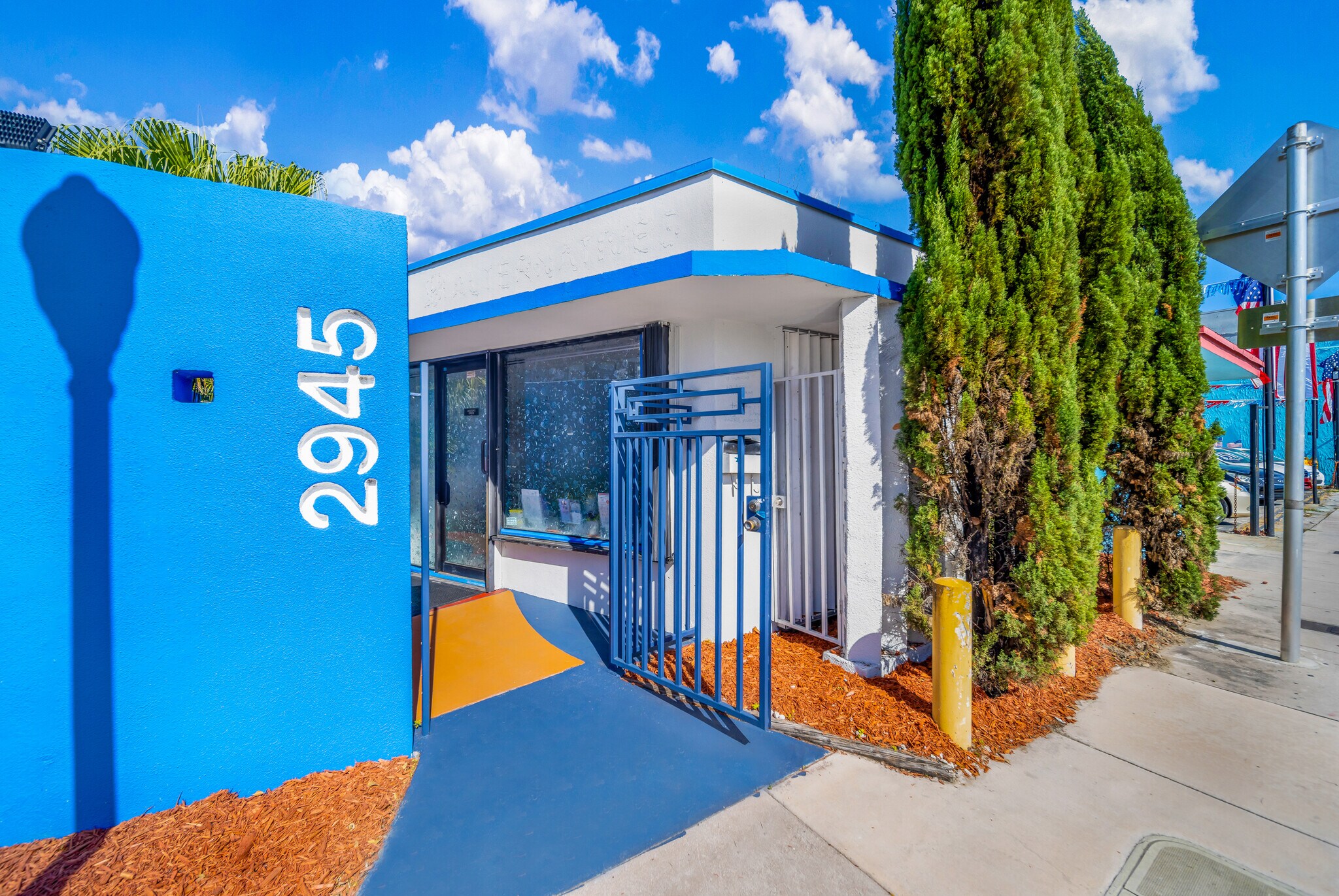 2945 SW 8th St, Miami, FL for Rent