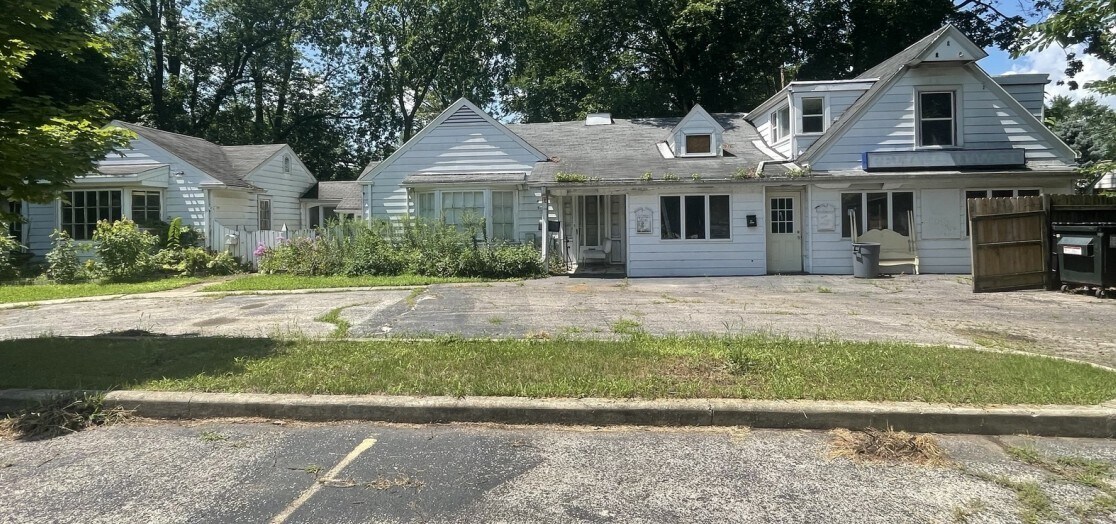 230-238 N McLean Blvd, Elgin, IL for Sale