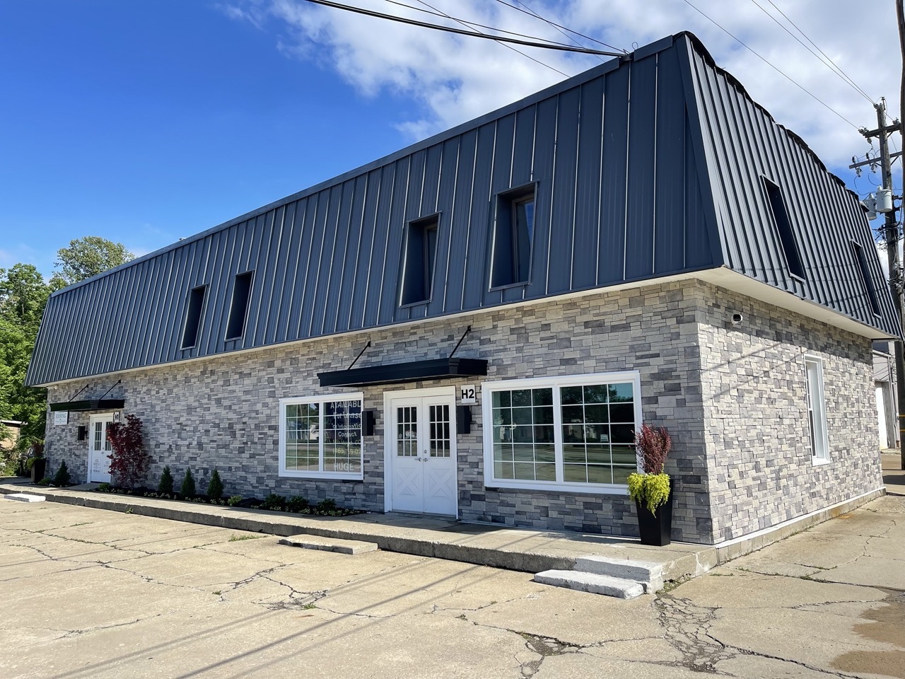 711 W Bagley Rd, Berea, OH for Rent