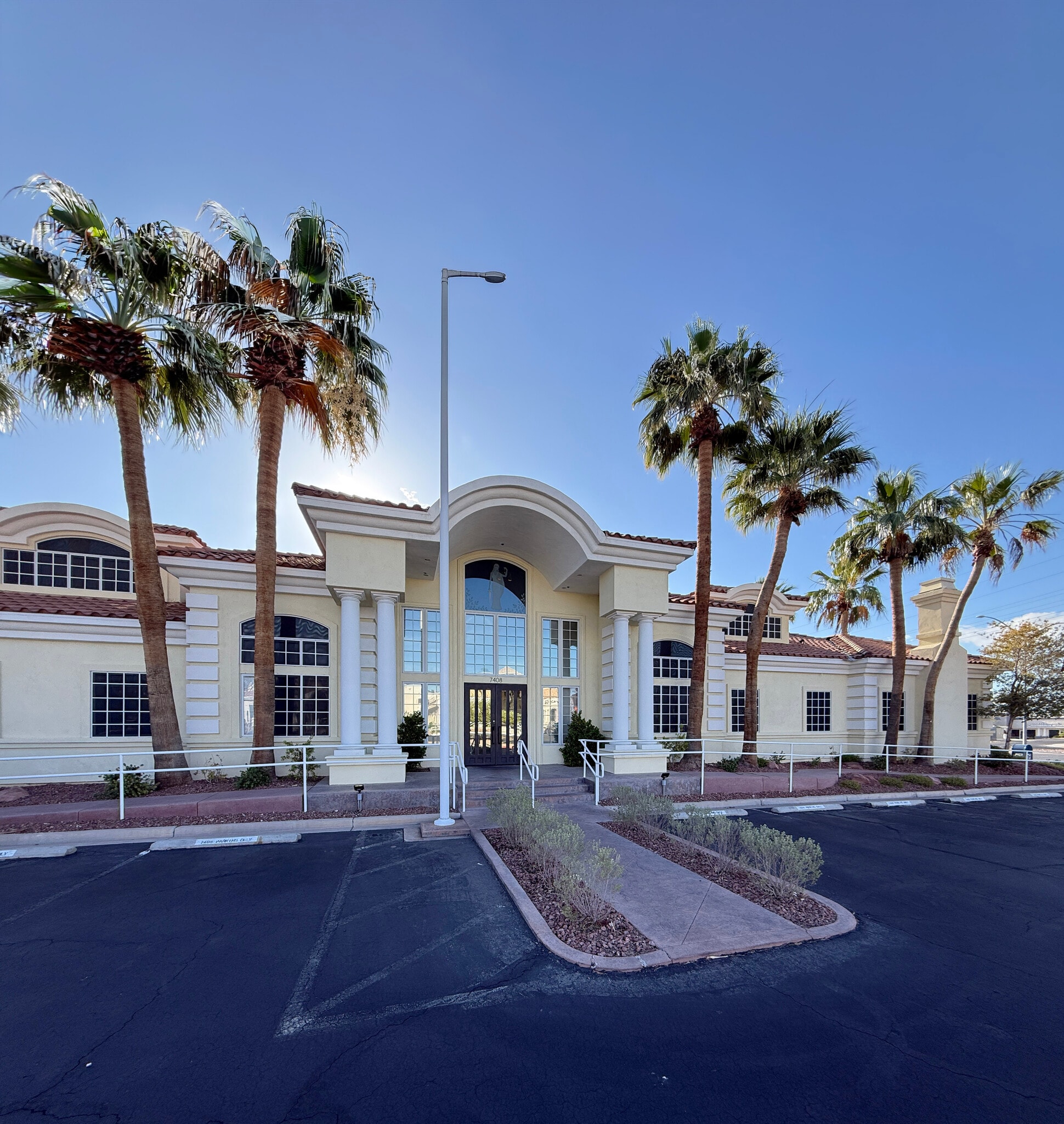 7400 Sahara Ave, Las Vegas, NV for Sale
