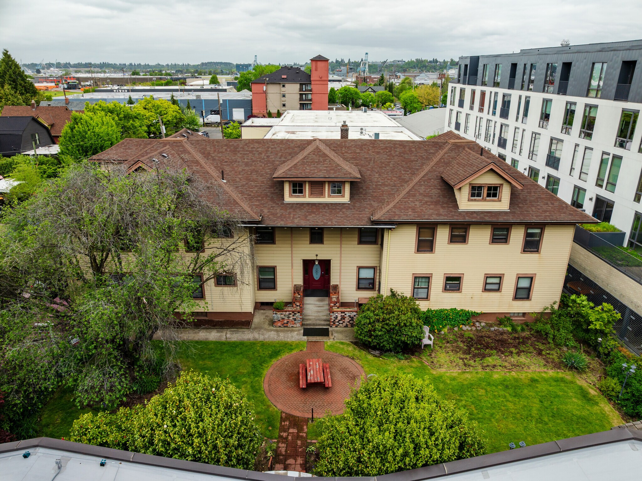 1830 NW 23rd Pl, Portland, OR for Sale