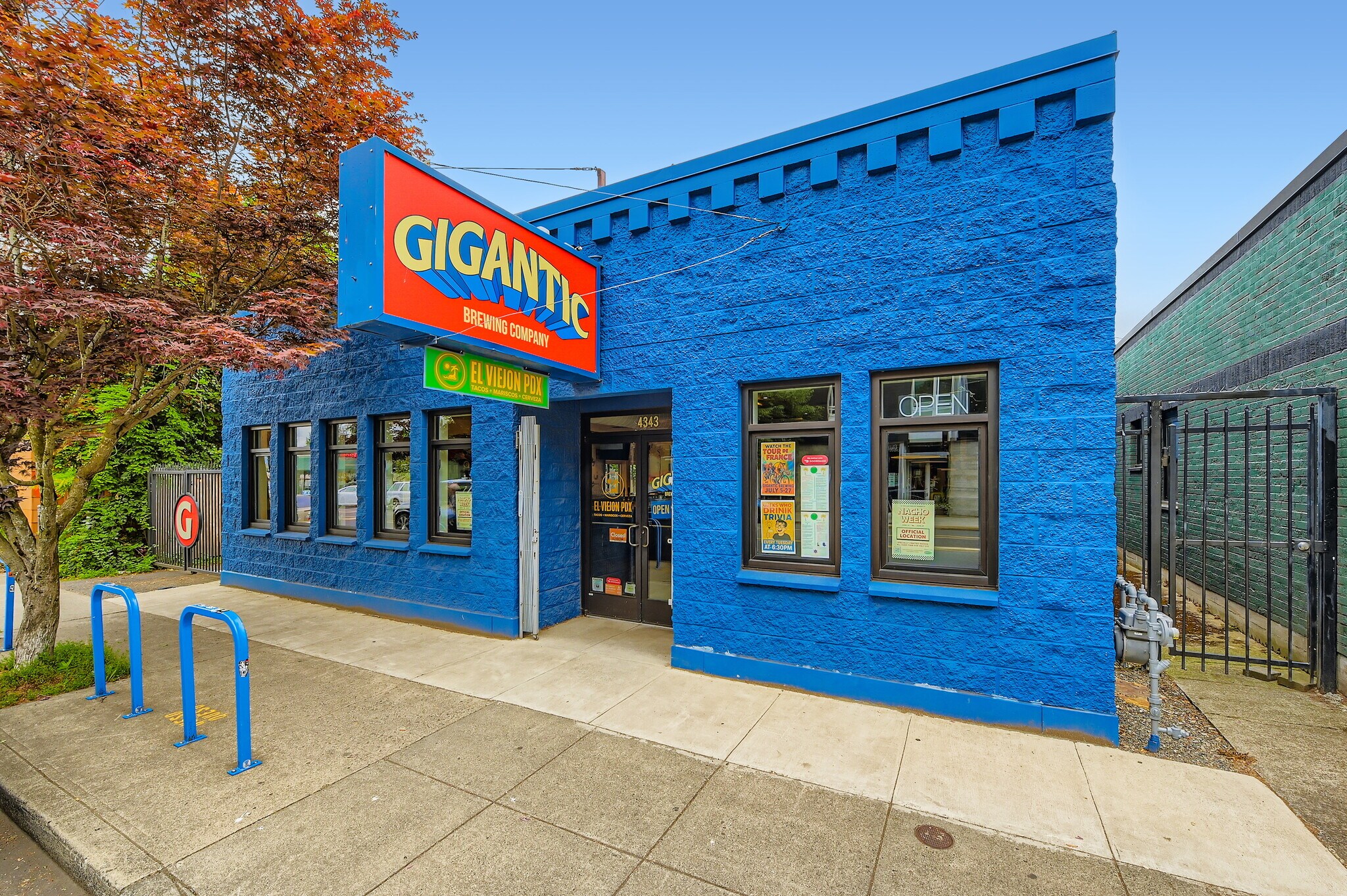 4343 SE Hawthorne Blvd, Portland, OR for Sale