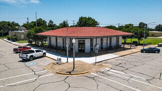 Hearne, TX Specialty - 302 S Magnolia St