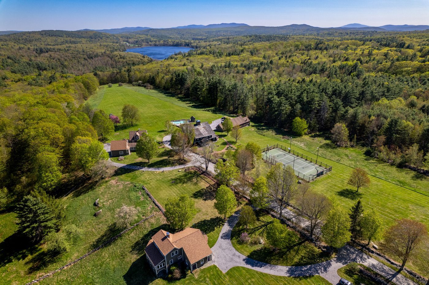 248 Huntington Rd, Henniker, NH for Sale