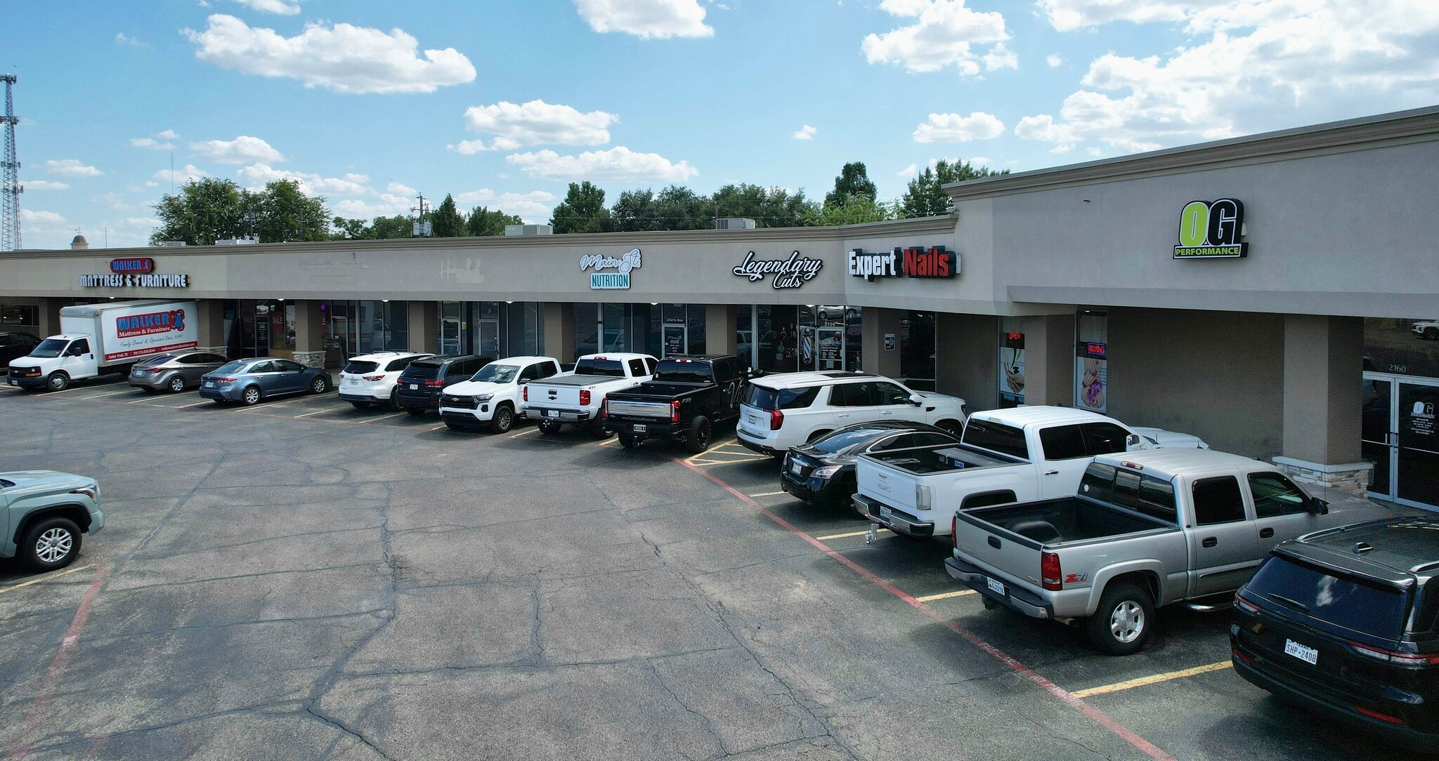 2100 N Main St, Belton, TX for Rent