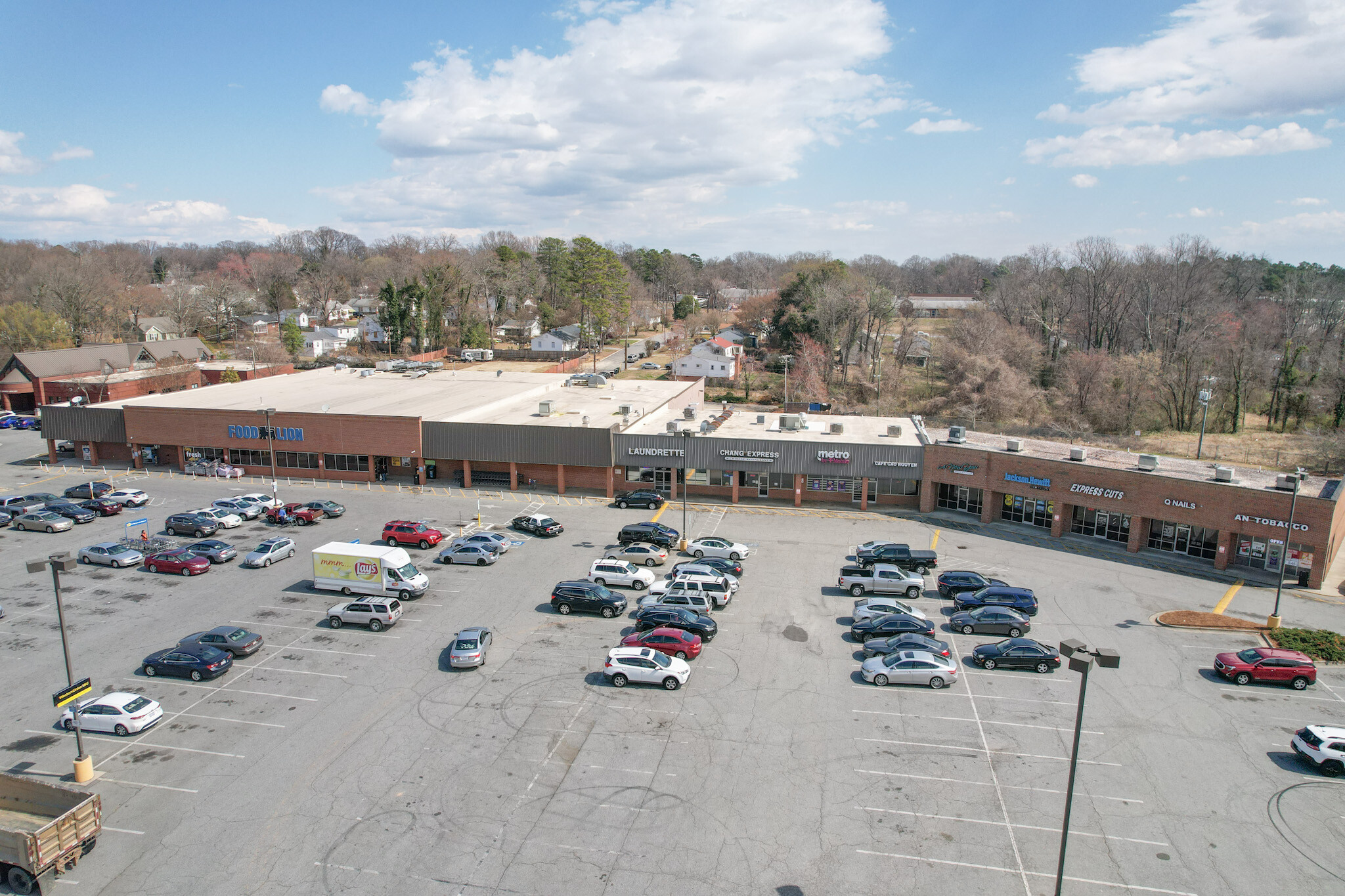 1911-1937 Coliseum Blvd, Greensboro, NC for Rent