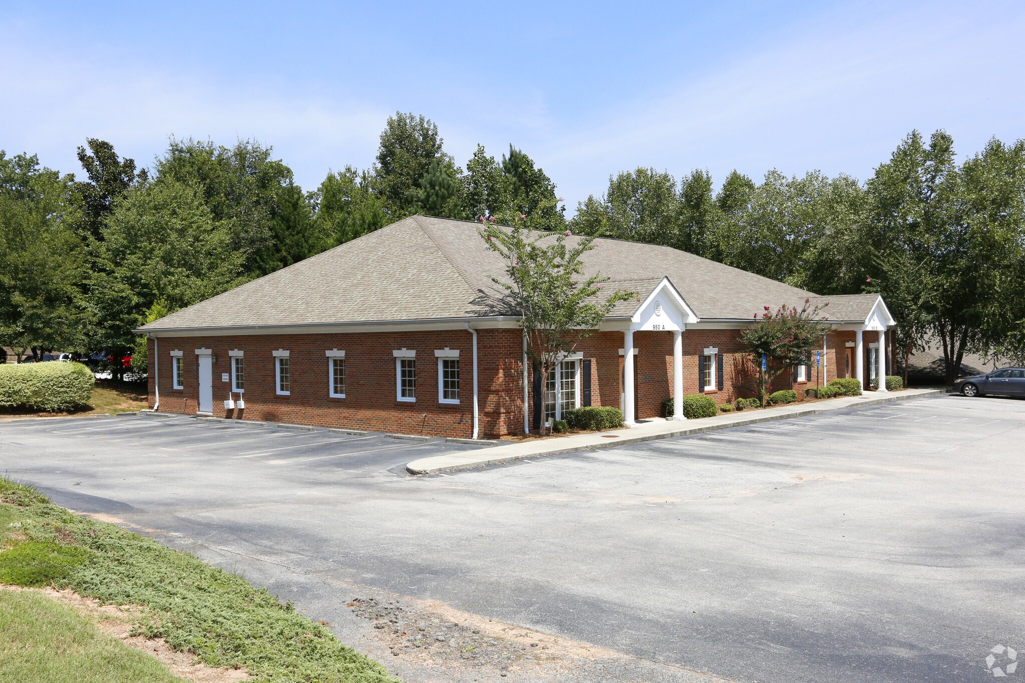 950 S Enota Dr Gainesville, GA 30501 Office Property for Lease on