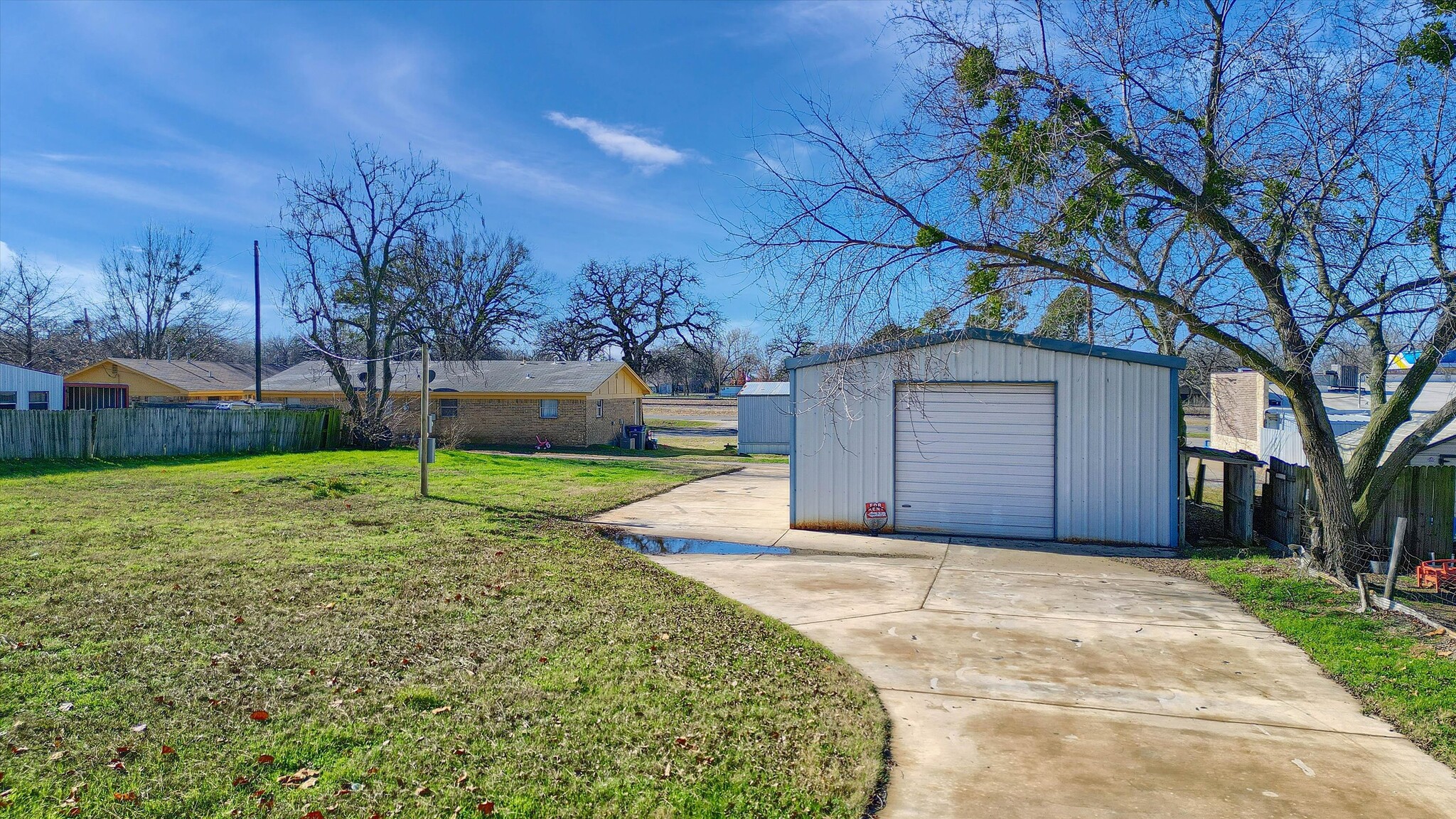 302 N Main St, Collinsville, TX for Sale