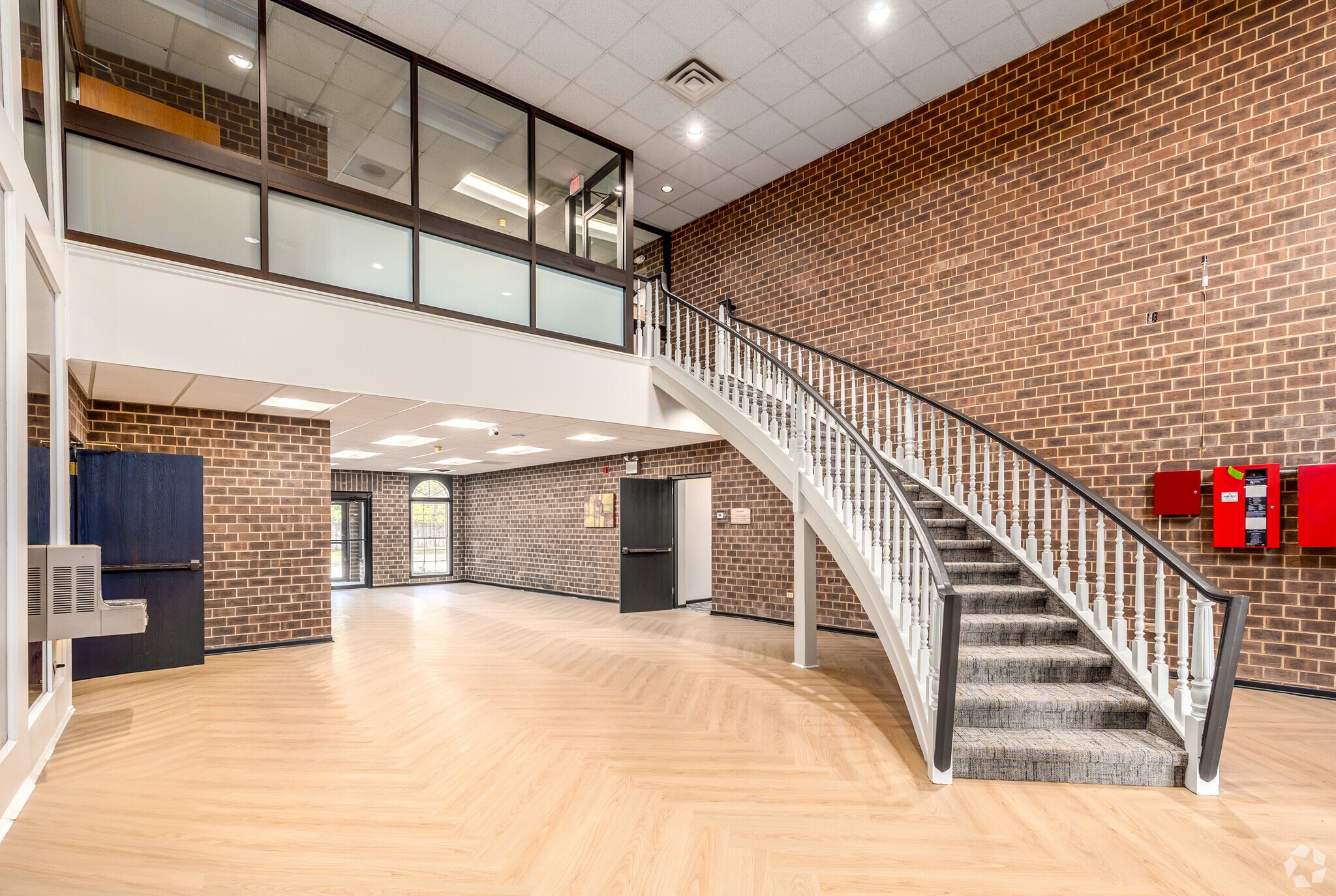 825 E Golf Rd, Arlington Heights, IL for Sale