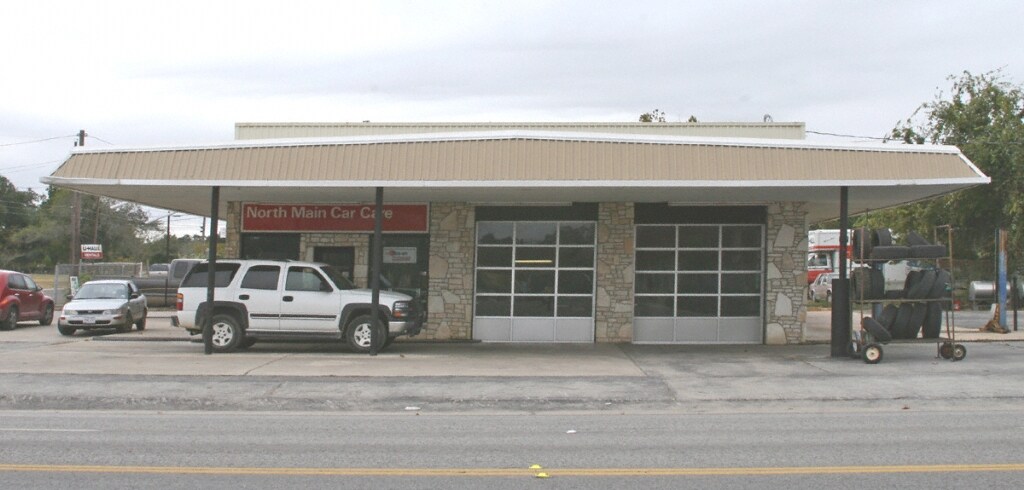 904 N Main, Boerne, TX for Sale